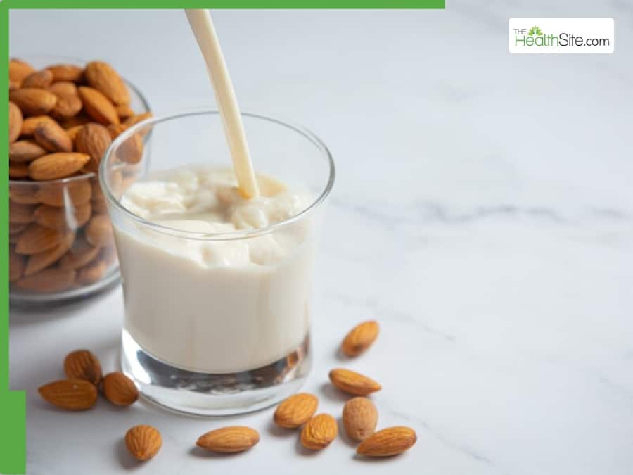 7 Health Reasons Why Women Should Drink Almond Milk Every Day