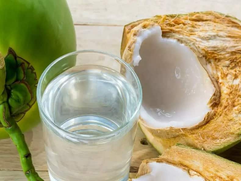 नवरात्रि व्रत में ऑफिस वालों के लिए 7 एनर्जी बढ़ाने वाले फूड्स, बना रहेगा स्टेमिना