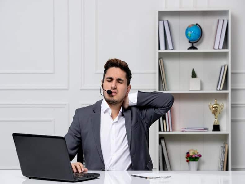 6 Things Working Professionals Must Know About Arm And Wrist Pain
