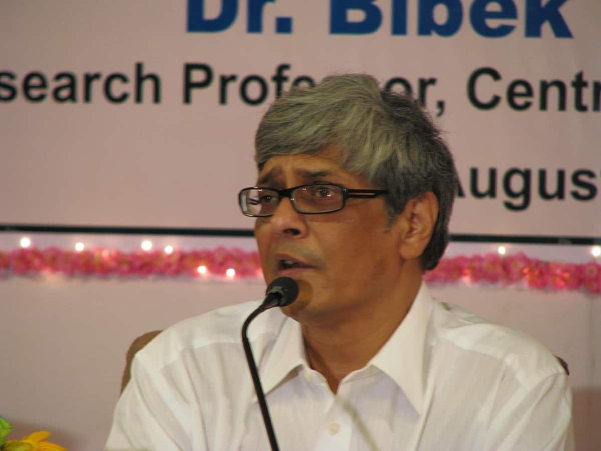 Dr Bibek Debroy, Chairman Of PM’s Economic Advisory Council Passes Away Due To Intestinal Obstruction