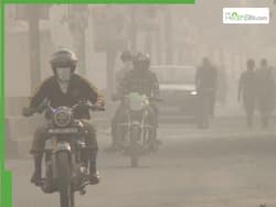 दिल्ली-एनसीआर में गंभीर हुआ प्रदूषण, AQI पहुंचा 404, बदली गई ऑफिसों की टाइमिंग