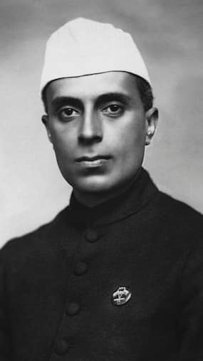 10 Beautiful Indian Baby Names Inspired By Jawaharlal Nehru's Legacy