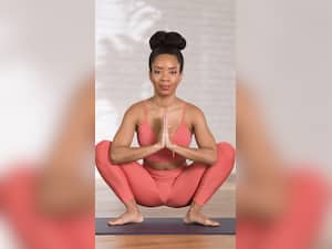 8 Health Benefits Of Sitting In Malasana For 10 Minutes Daily