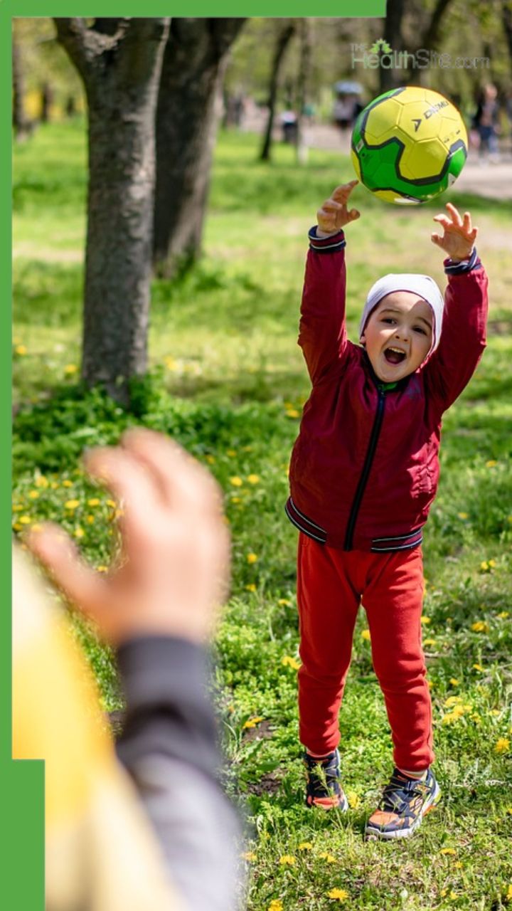 बच्चों को रखना है फिट तो जरूर कराएं ये 8 एक्सरसाइज