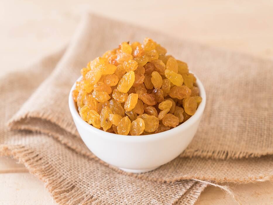 Symptoms Of Low Blood Sugar At Night: 5 Dry Fruits You Can Snack On To Maintain Glucose Balance