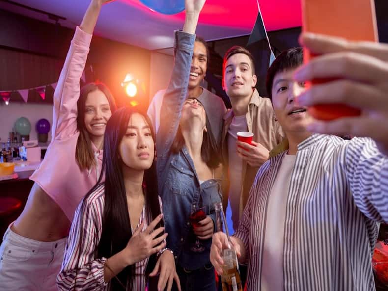 Children's Day 2024: 7 Ground Rules That Parents Must Establish With Teenagers