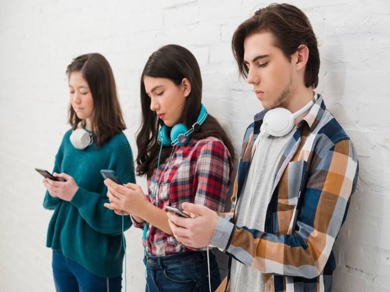 Children's Day 2024: 7 Ground Rules That Parents Must Establish With Teenagers