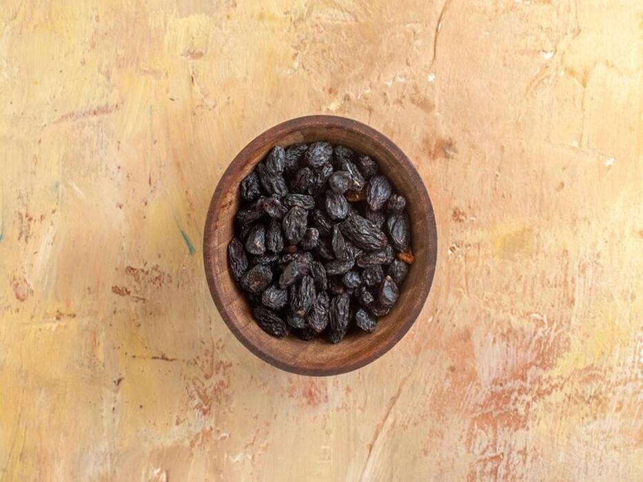 Symptoms Of Low Blood Sugar At Night: 5 Dry Fruits You Can Snack On To Maintain Glucose Balance