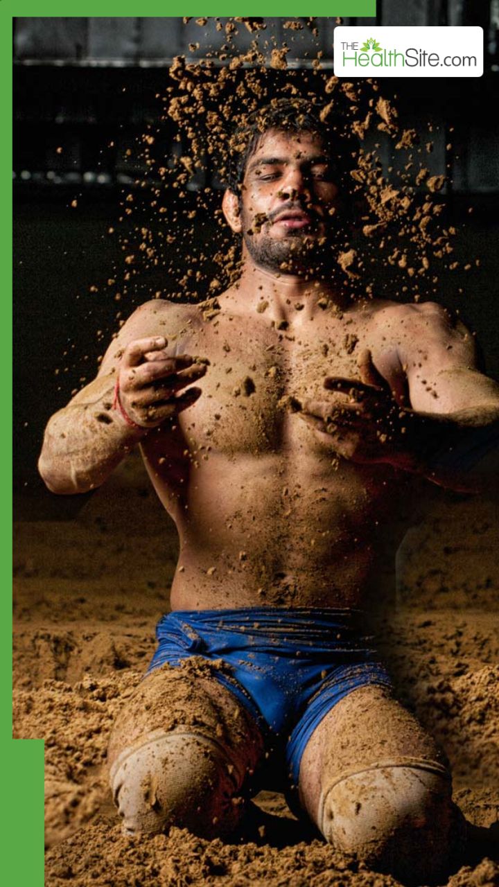 पहलवान क्यों मिलाते हैं अखाड़े की मिट्टी में तेल और हल्दी? जानिए फायदे