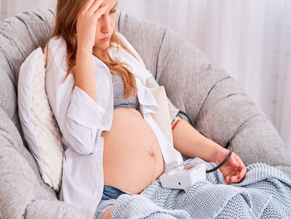Link Between Air Pollution Risk And Pregnancy: 4 Myths And Facts A Doctor Wants You To Know
