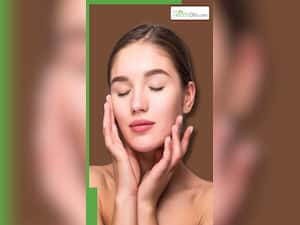 चेहरे पर घी लगाने के 8 जबरदस्त फायदे