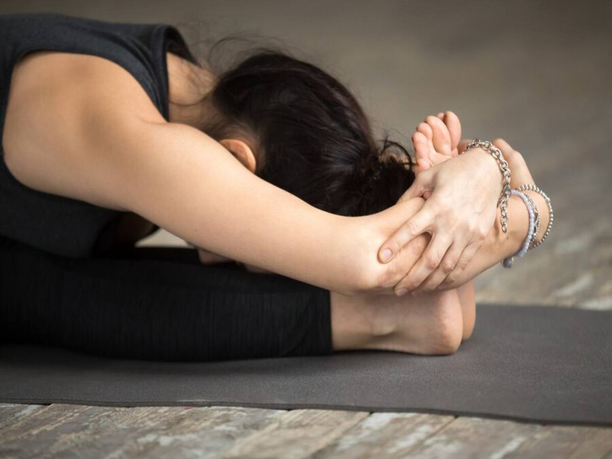 Yoga To Boost Metabolism, How to Boost Metabolism, best yoga poses, Winter Weight Gain, everyday yoga poses, yoga to combat weight gain, yoga to boost metabolism, best yoga poses to do in winter, Dhanurasana yoga benefits, Bhujangasana yoga benefits, Setubandasana yoga benefits, Trikonasana yoga benefits, Paschimottanasana yoga benefits, Ardha Matsyendrasana yoga benefits