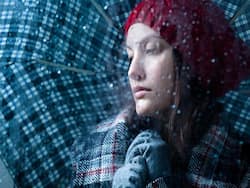 Yoga Asanas To Combat Seasonal Affective Disorder: 8 Asanas You Must Practice Every Day In Winter