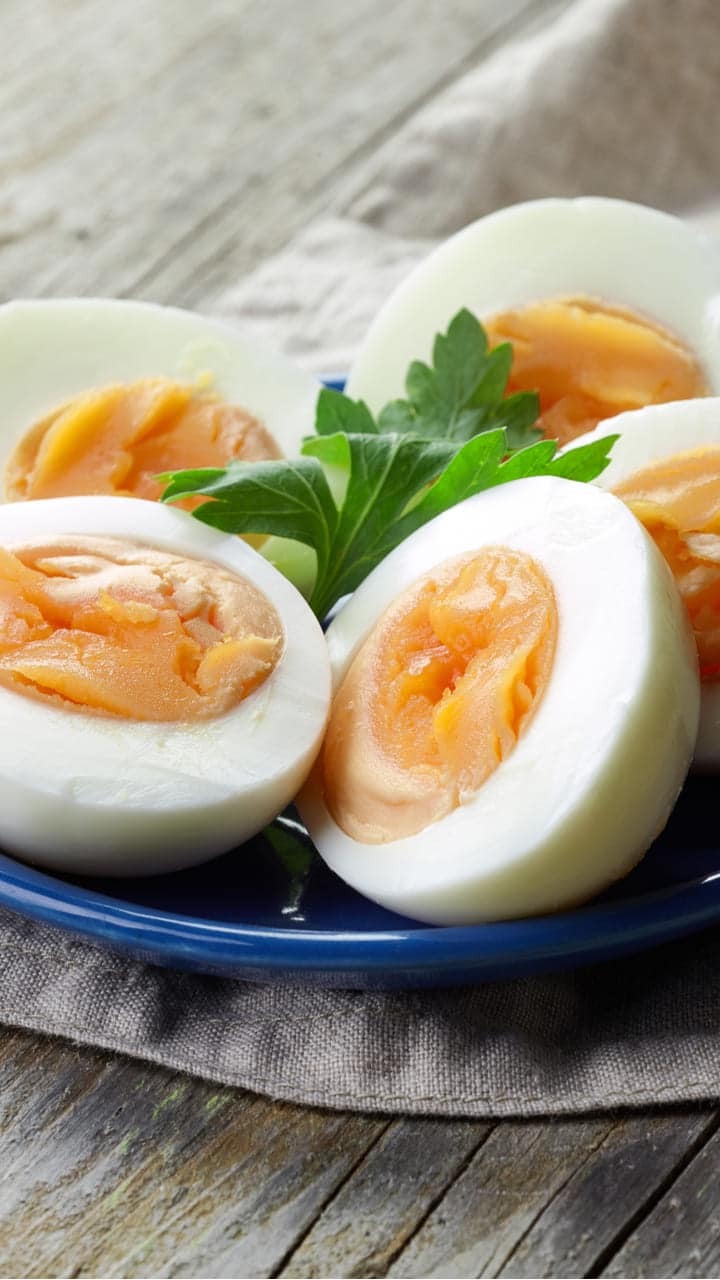 सर्दियों में अंडा खाने के 8 जबरदस्त फायदे