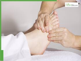 Hand And Foot Reflexology: What Are The Benefits Of Hand And Foot Massage?
