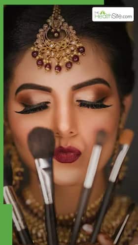 मेकअप करने से पहले चेहरे को ऐसे करें तैयार