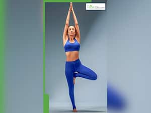 रोजाना इन 8 योगासनों को करने से बीमारियां रहेंगी कोसों दूर