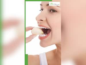 सोने से पहले लहसुन खाने के 8 फायदे