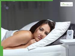 रात में सोने से पहले दूध में घोलकर पिएं यह 1 पीली चीज, दूर हो जाएगी रात में उल्लू की तरह जागने की बीमारी