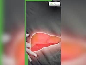 लिवर में कैंसर होने पर सबसे पहले दिखते हैं ये 8 लक्षण