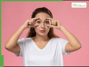 आंखों के नीचे दिख रही हैं झुर्रियां तो ट्राई करें ये 5 घरेलू उपाय, डार्क सर्कल्स भी होंगे कम