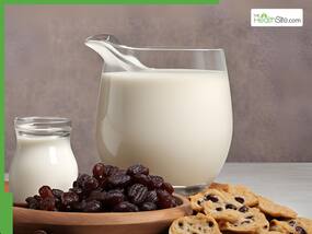 10 Incredible Health Benefits of Drinking Raisins Soaked Milk (Kishmish Doodh) Every Night