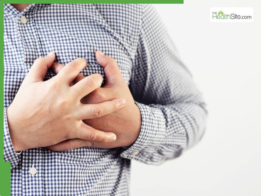 53-Year-Old Tamil Nadu Man Dies After Collapsing On Stage During Dance Performance: 7 Key Heart Attack Symptoms in Men