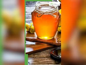 शहद खाने से क्या होता है? जानिए 8 बड़े फायदे