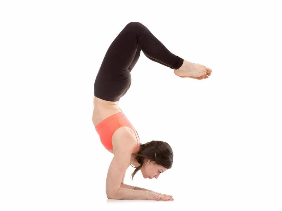 6 Advanced Level Asanas For Yoga Lovers To Try