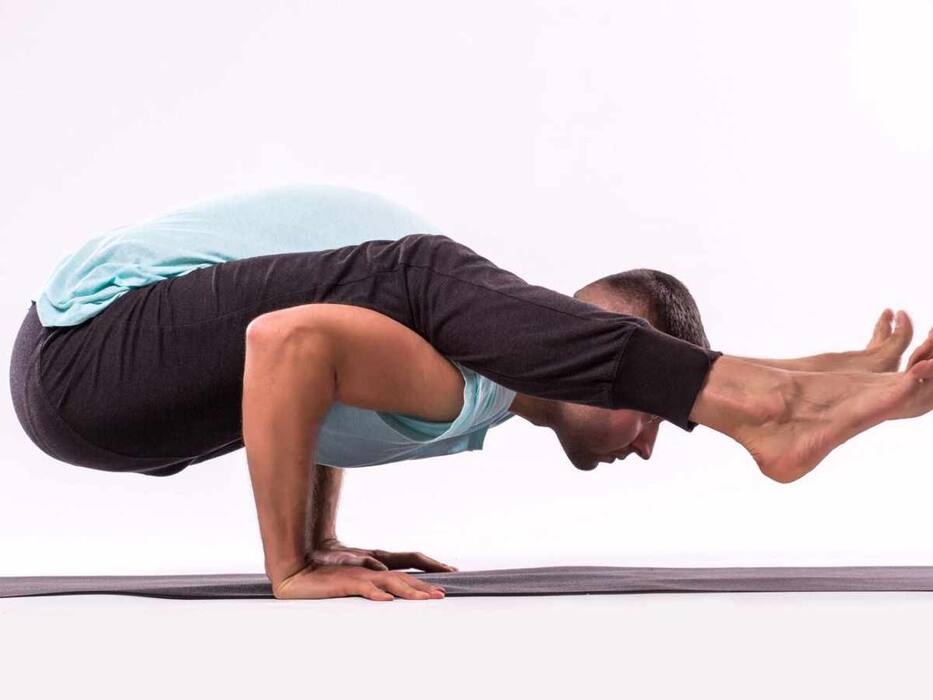 6 Advanced Level Asanas For Yoga Lovers To Try