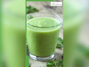 खाली पेट धनिया और पुदीने का जूस पीने से क्या होता है?