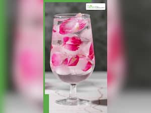 गुलाब जल पीने के 7 जबरदस्त फायदे
