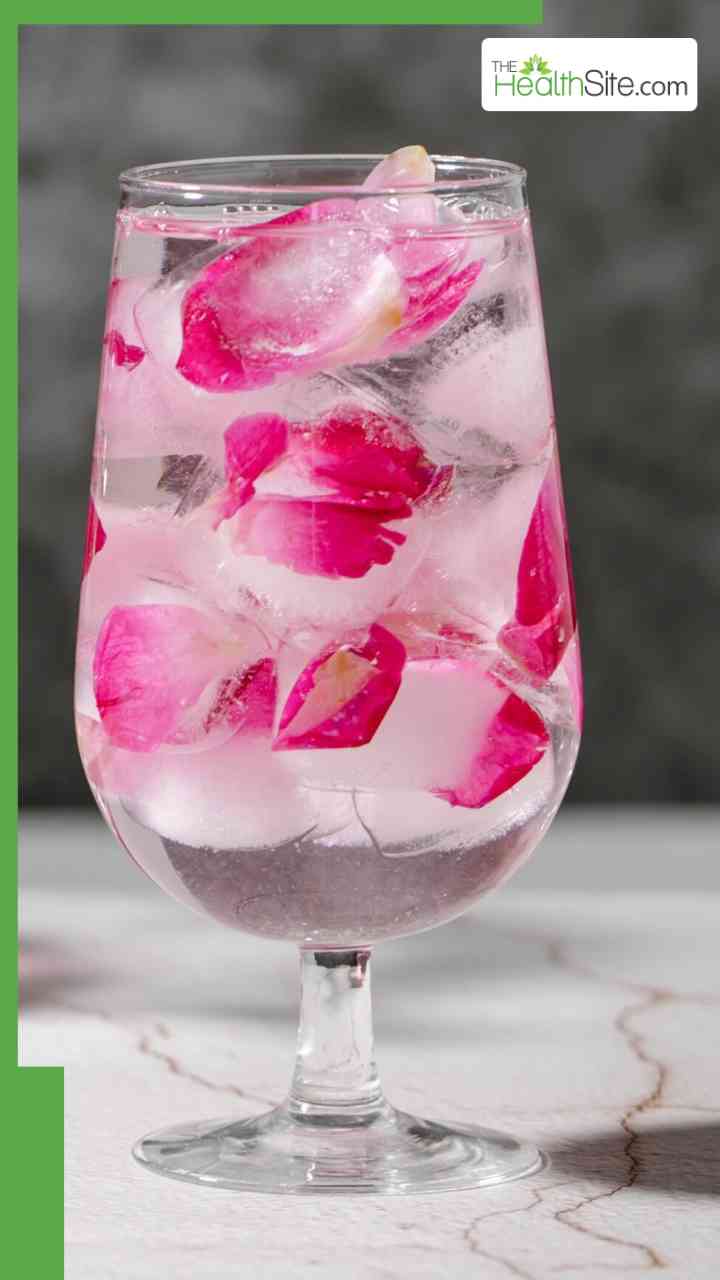 рдЧреБрд▓рд╛рдм рдЬрд▓ рдкреАрдиреЗ рдХреЗ 7 рдЬрдмрд░рджрд╕реНрдд рдлрд╛рдпрджреЗ