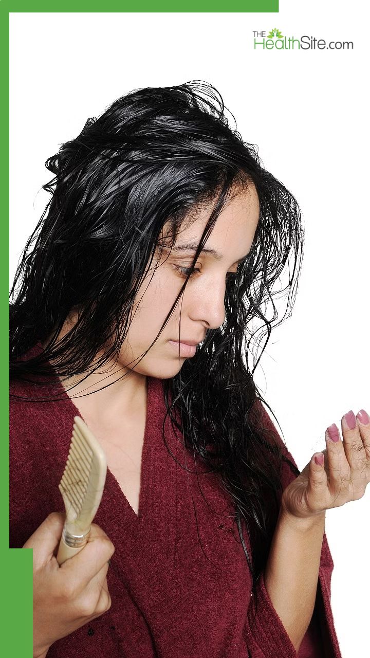 क्यों झड़ रहे हैं जरूरत से ज्यादा बाल? मौसम नहीं ये है असली वजह