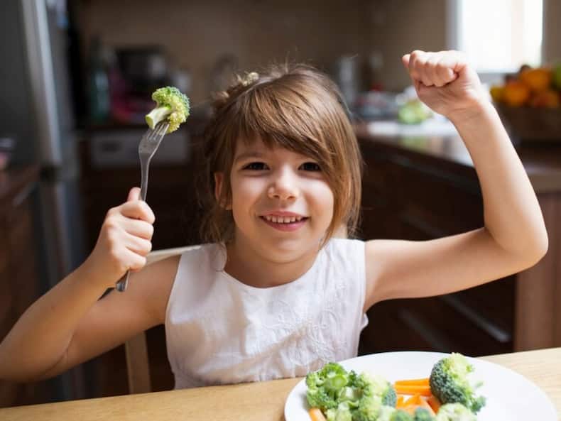 7 Important Things About Health That Parents Must Discuss With Daughters