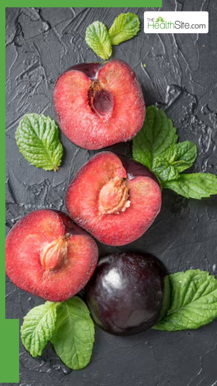 6 Health Benefits Of Plums That Make It A Superfood