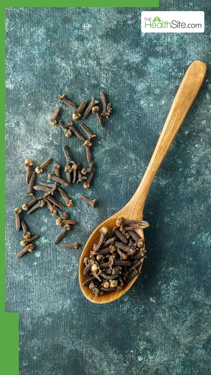 भुनी हुई लौंग खाने के 7 फायदे