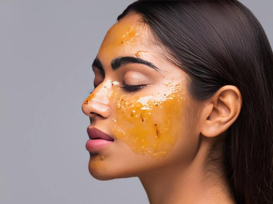 Turmeric-Ghee Benefits For Glowing Skin: 6 Reasons Why You Must Use This Ubtan Daily