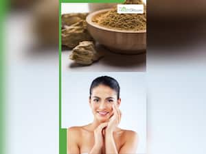 गर्मियों में चेहरे पर मुल्तानी मिट्टी लगाने के फायदे