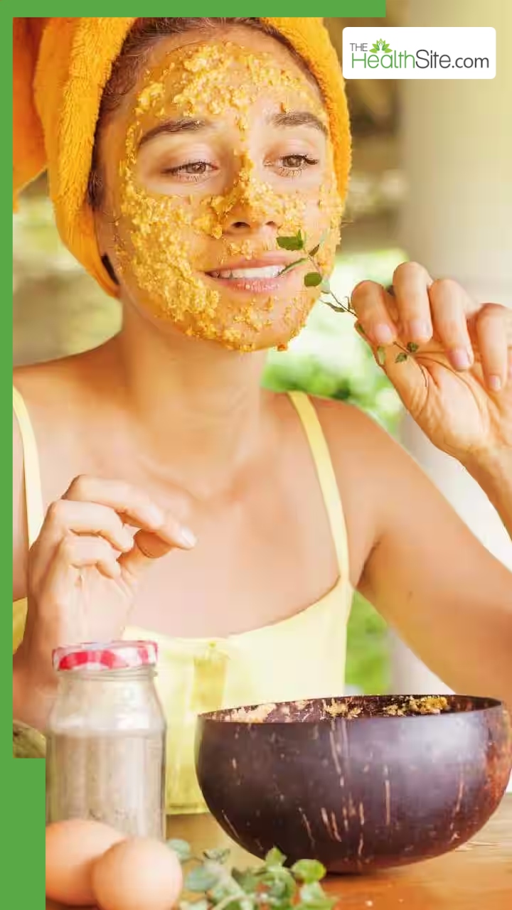 चेहरे को निखारने में महंगी क्रीम का काम करेंगे इन 8 फलों के छिलके