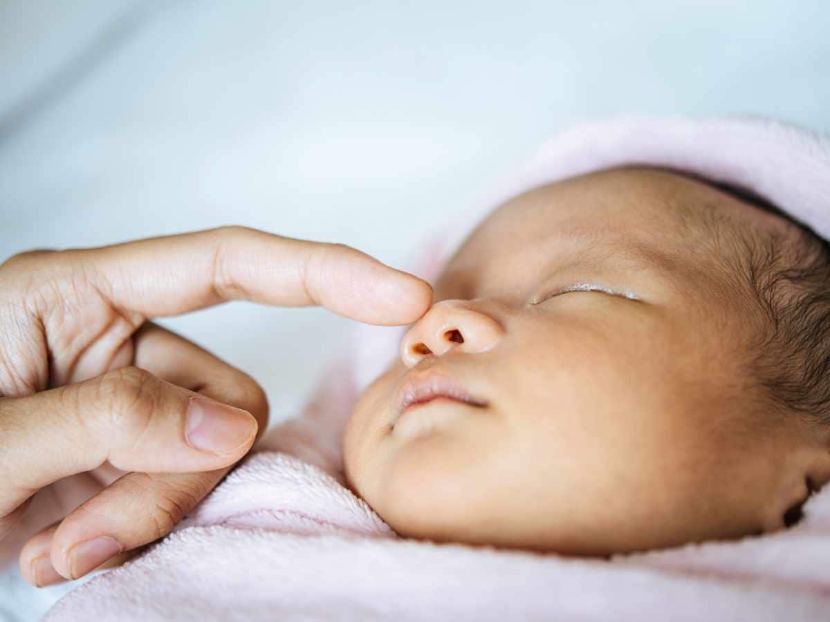nose congestion, Newborn Baby Care tips, Newborn baby, Cold and blocked nose, how to clear blocked nose, Mucus In Nose, newborn baby congested nose, relief for nose congestion in newborn babies, parenting tips, tips for new parents, newborn baby health tips