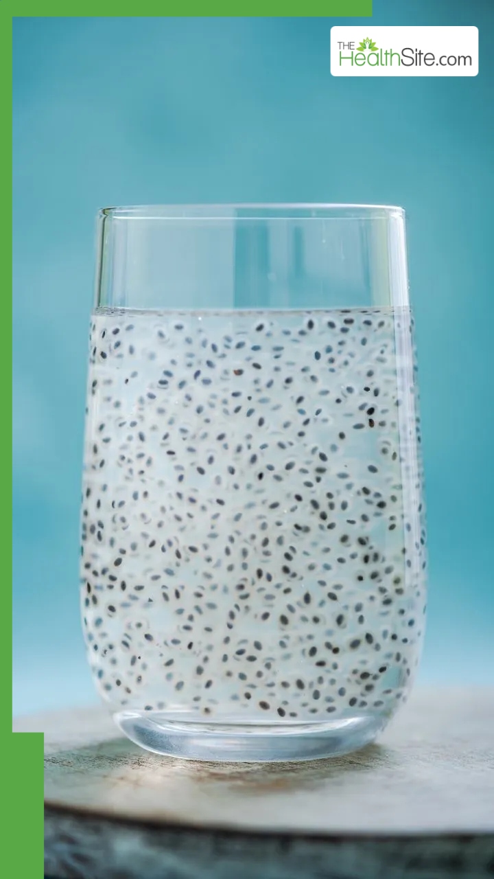 40 की उम्र में भी दिखेंगे जवां नारियल पानी में मिलाकर पिएं ये खास बीज