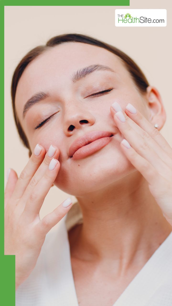 गर्मी में चेहरे पर लगाएं ये 6 चीजें, ग्लो रहेगा बरकरार