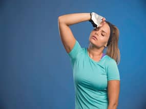 Heat Exhaustion vs. Heat Stroke: 5 Key Differences You Need To Know Before It s Too Late Heat Exhaustion vs. Heat Stroke: 5 Key Differences You Need To Know Before It s Too Late