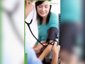 अचानक बीपी लो हो जाने पर क्या खाना चाहिए?