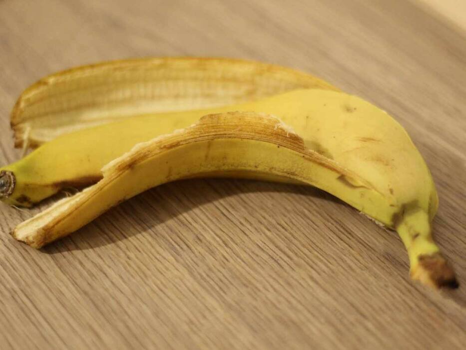 Peel The Benefits: 7 Skincare Uses for Banana Peels
