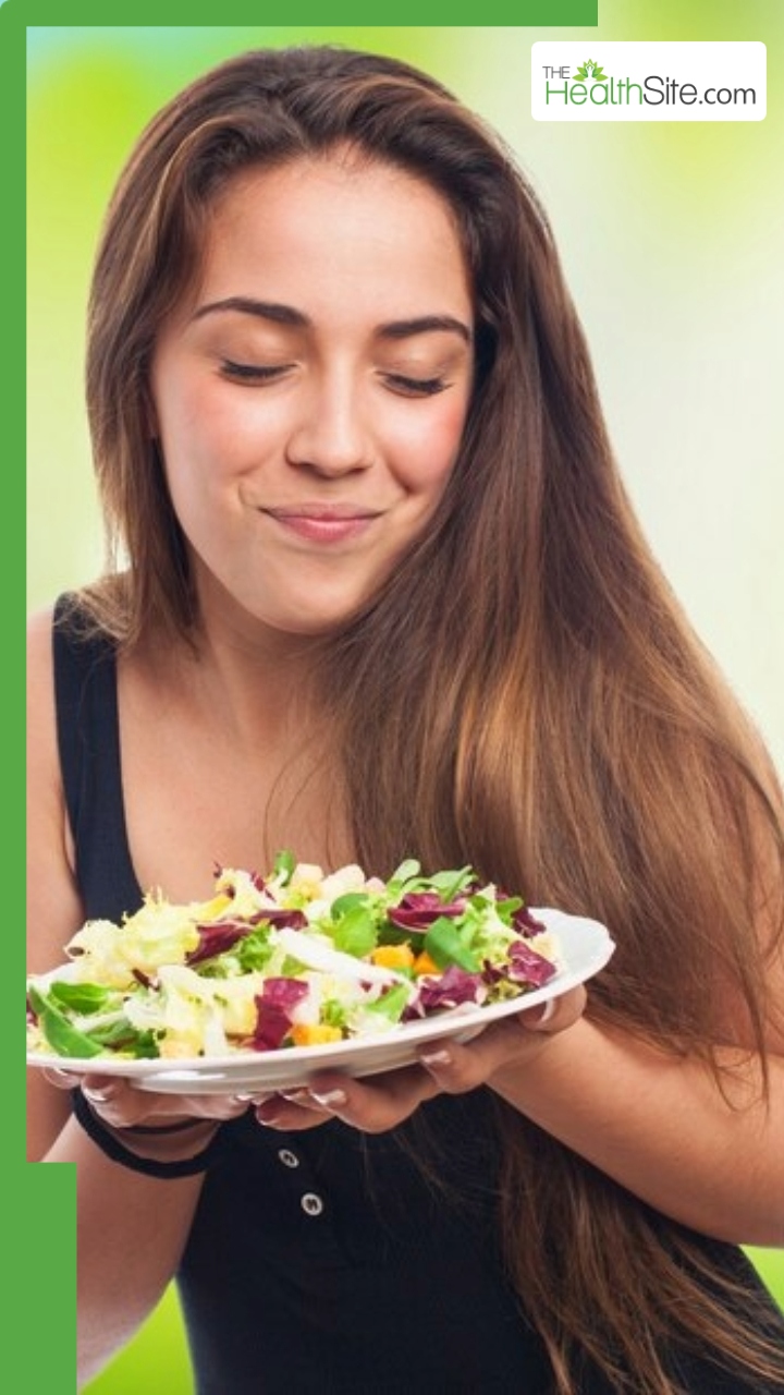 40 बाद महिलाएं जरूर खाएं ये 8 फूड्स, मिलेगा भरपूर न्यूट्रिशन