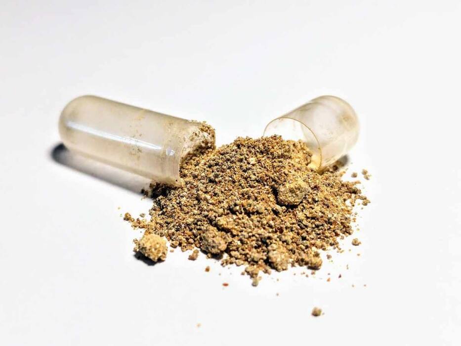 5 Herbs To Add To Your Meals That Will Help You Calm Down Naturally
