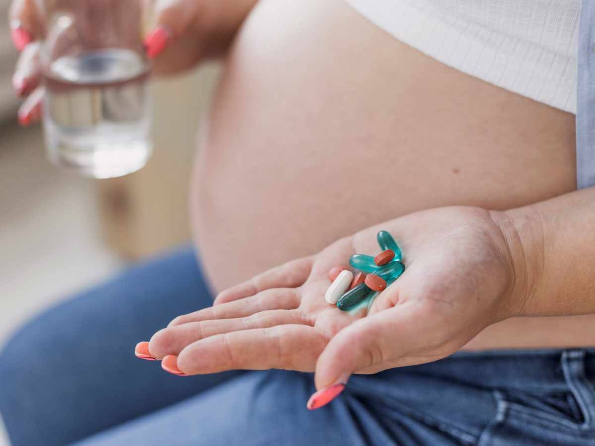 high blood pressure in pregnancy, control high blood pressure, High Blood Pressure causes, Preeclampsia, Pregnancy complications, Pregnancy risks, 