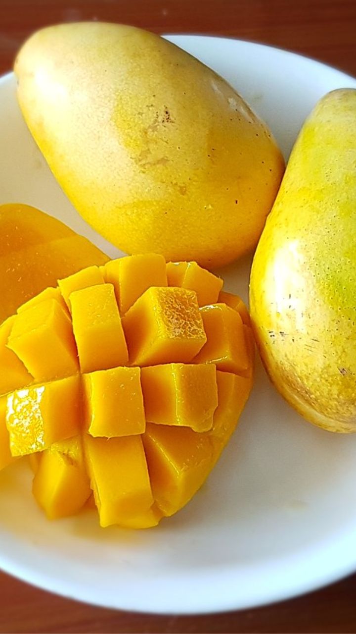 किन लोगों को नहीं खाना चाहिए आम?